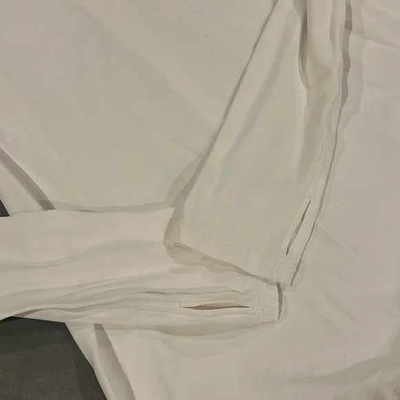 🦄 RARE Lululemon Tuck and Flow Long Sleeve White 6 - Picture 4 of 7